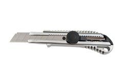Нож Mastertool - 18 мм винтовой, металлический + 2 лезвия | 17-0198